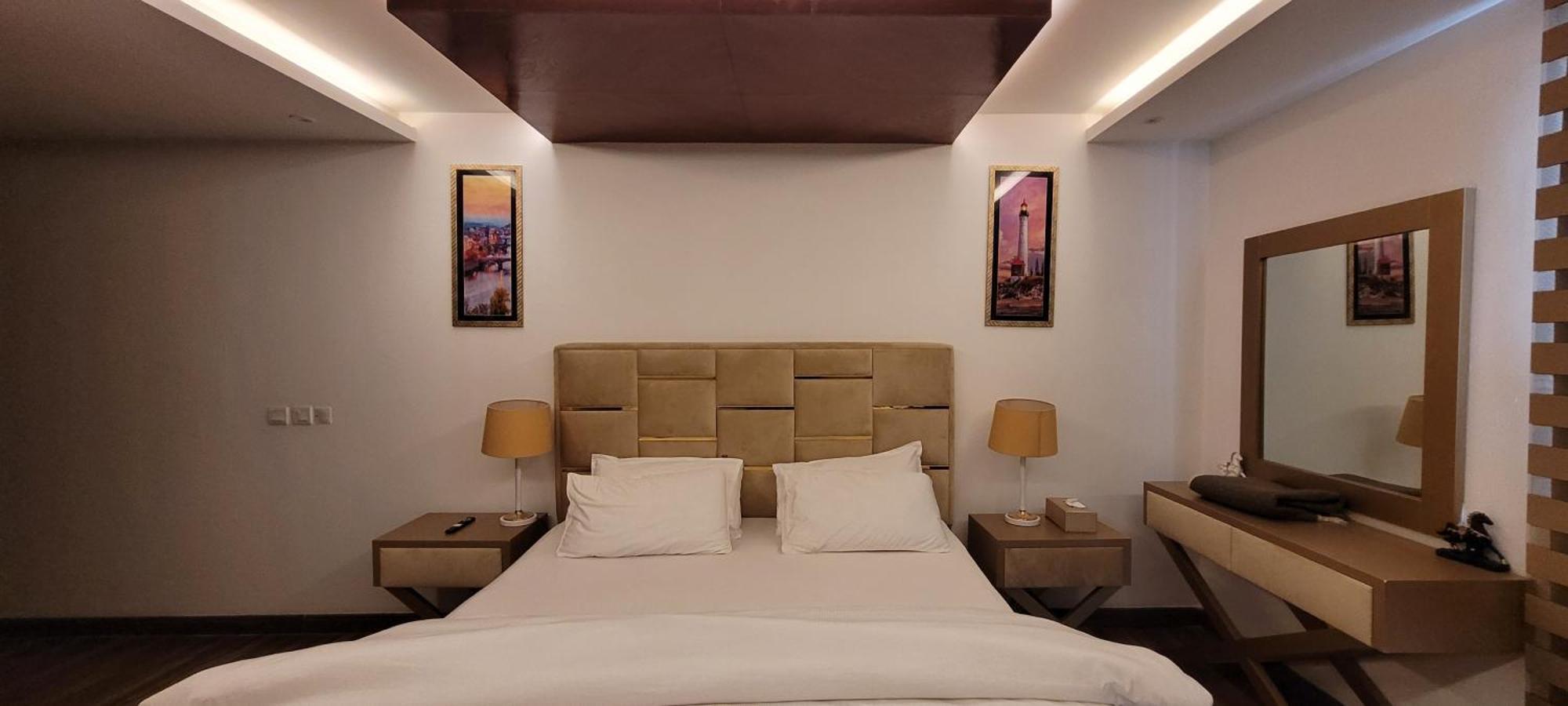 Goldcrest Luxury Apartments Lahor Dış mekan fotoğraf