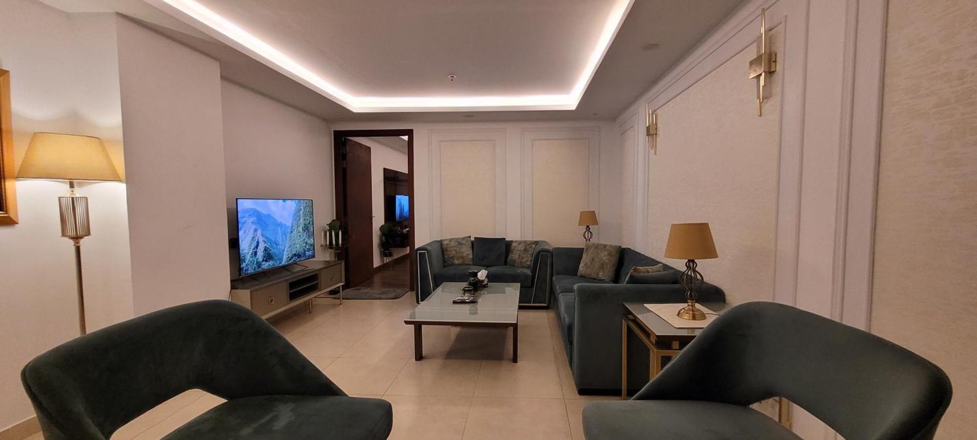 Goldcrest Luxury Apartments Lahor Dış mekan fotoğraf