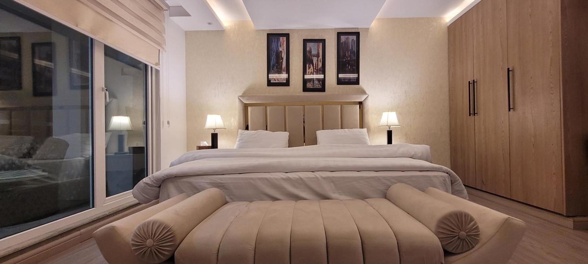 Goldcrest Luxury Apartments Lahor Dış mekan fotoğraf