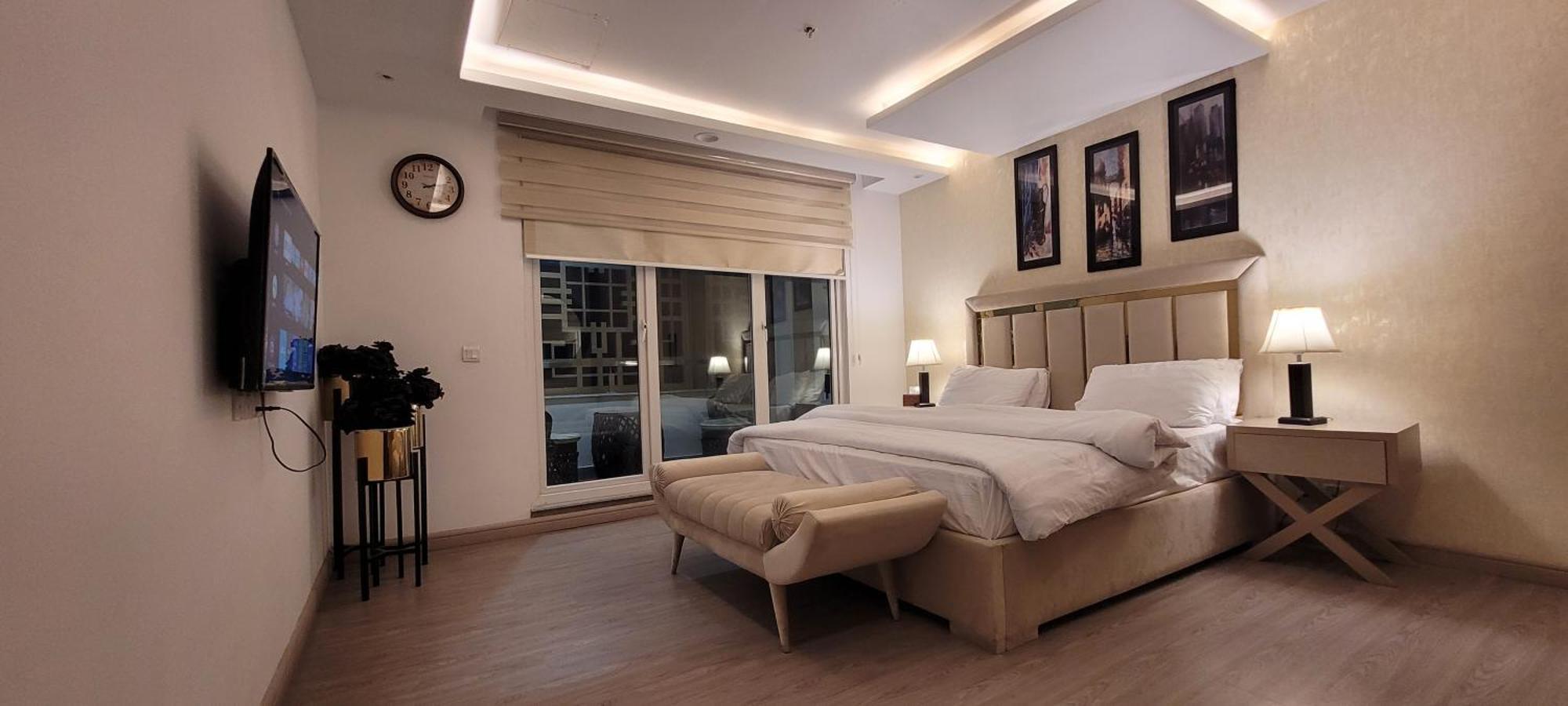 Goldcrest Luxury Apartments Lahor Dış mekan fotoğraf