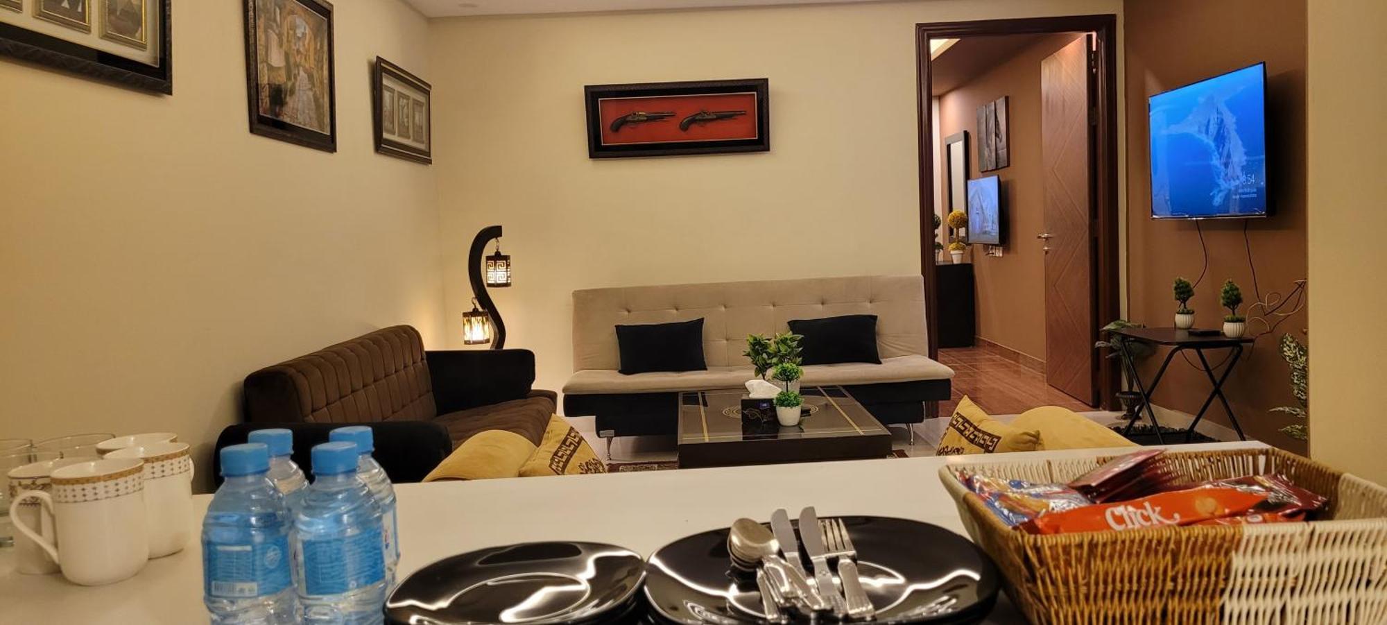 Goldcrest Luxury Apartments Lahor Dış mekan fotoğraf