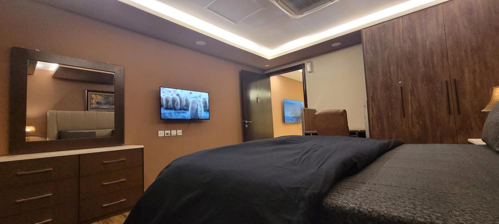 Goldcrest Luxury Apartments Lahor Dış mekan fotoğraf